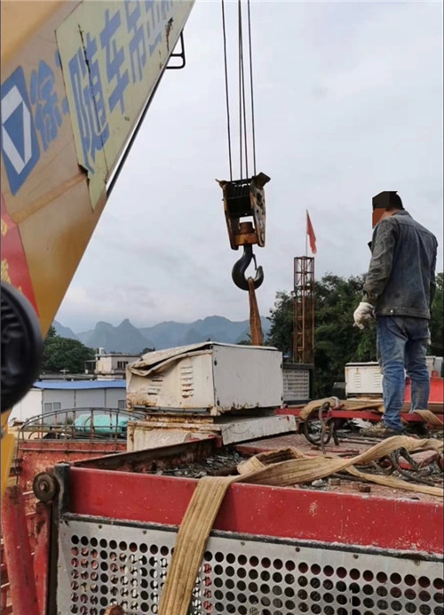 海拉尔区大件吊装搬运设备常用的施工手势信号解答